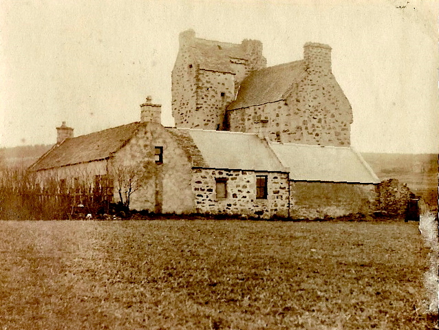 Balfluig Castle, Alford