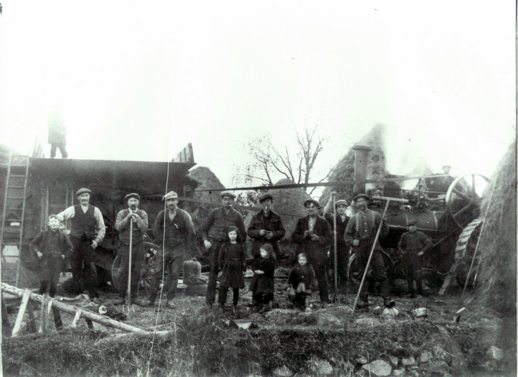 Mobile Threshing Mill near Alford