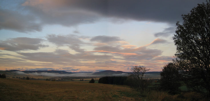 Early morning in the Vale of Alford