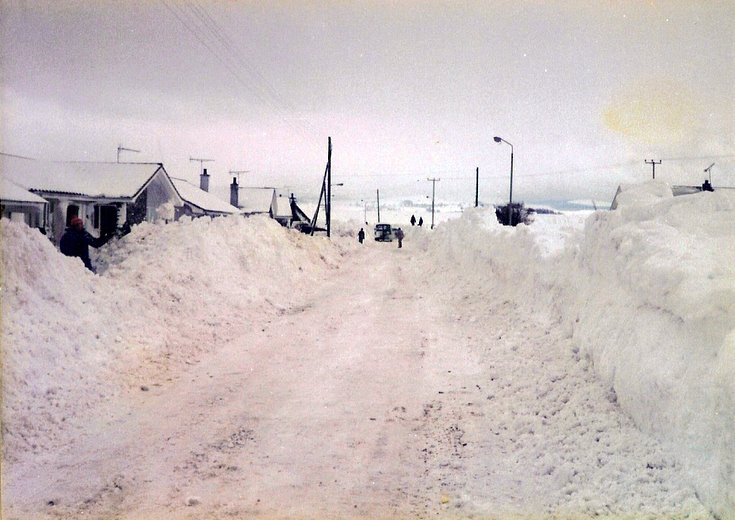 Aberdeen Road, Alford under snow